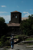 Stille avondwandeling naar het wonderbare Sant Pere de Casseres.